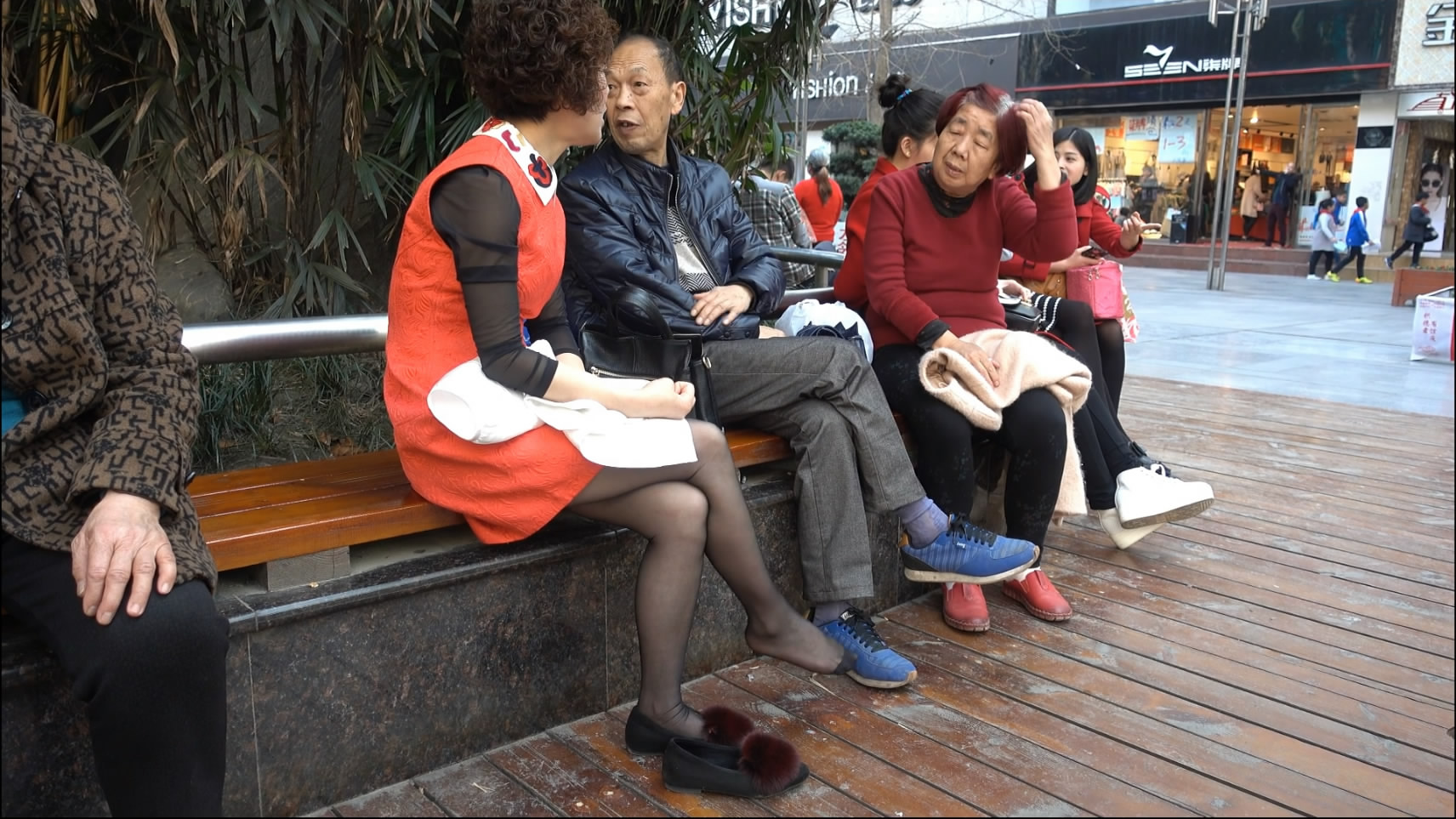 streetsnapnylon[00 01 52][20181205 225229 2]